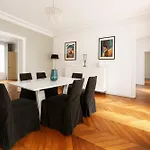 Luxurious Apartment In The Heart Of Paris 3Bdr